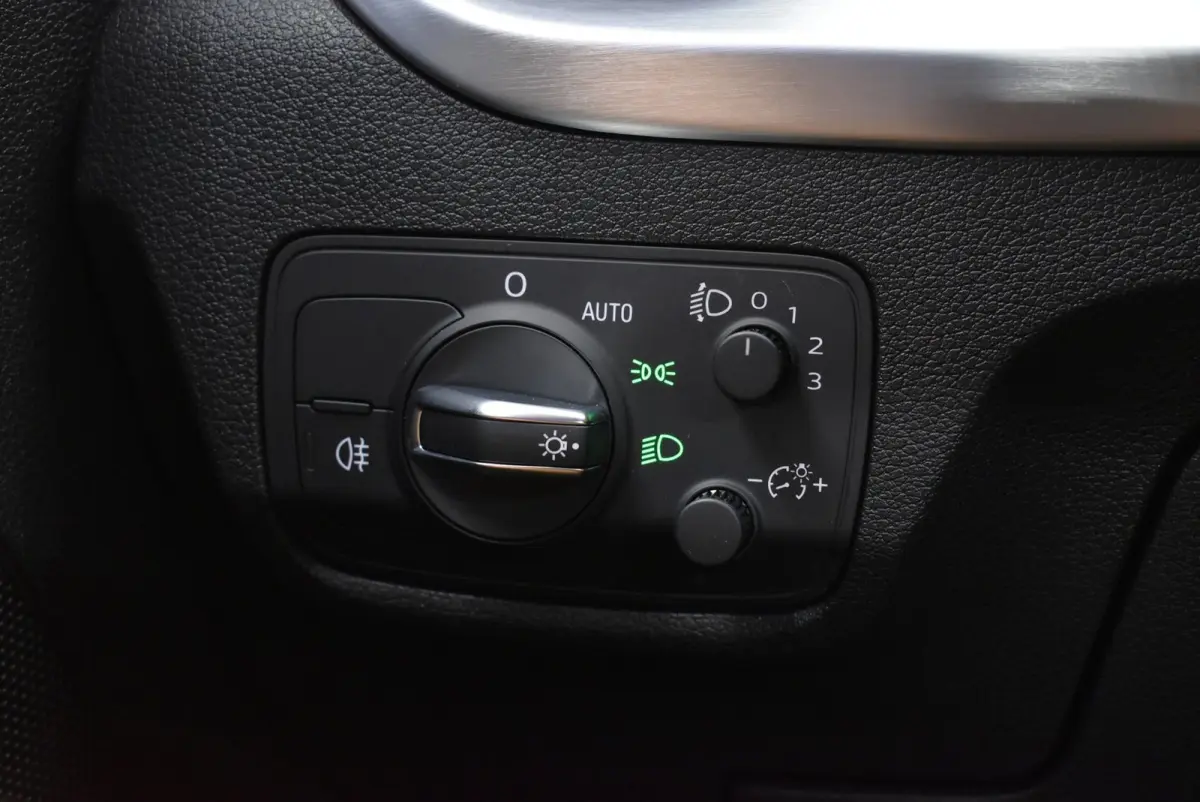 1.4 TFSI CoD Sport 110kW 32dkm NAP Navi Cruise PDC NL-auto Nwe APK