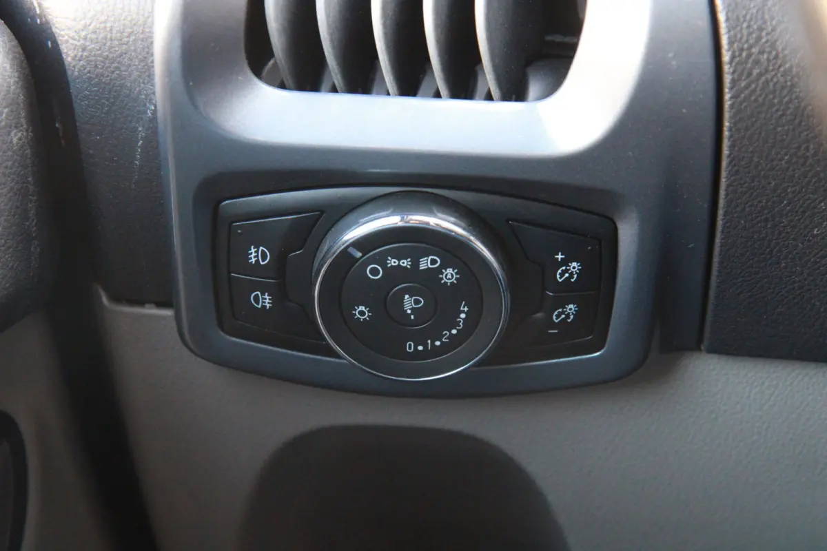 290 2.0 TDCI 131PK L1H1 Limited DC / Trekhaak / Camera / 6 persoons