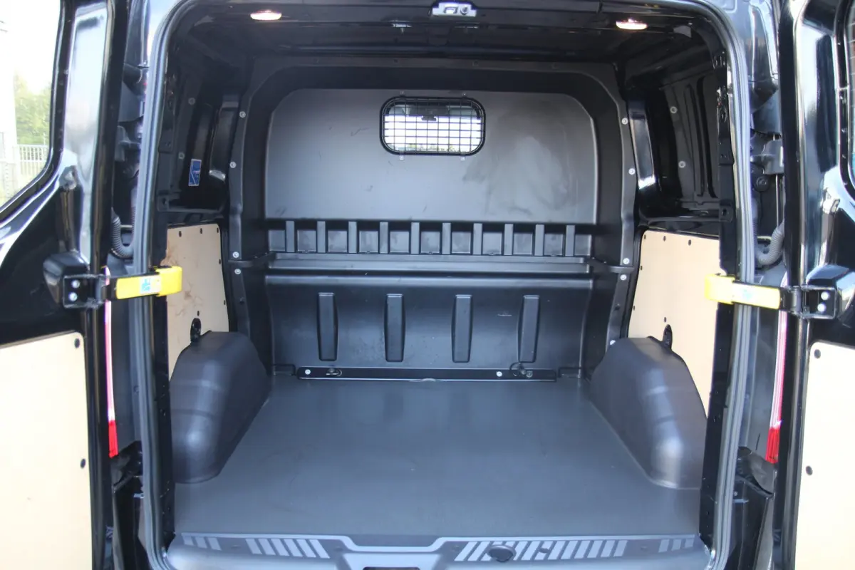 290 2.0 TDCI 131PK L1H1 Limited DC / Trekhaak / Camera / 6 persoons