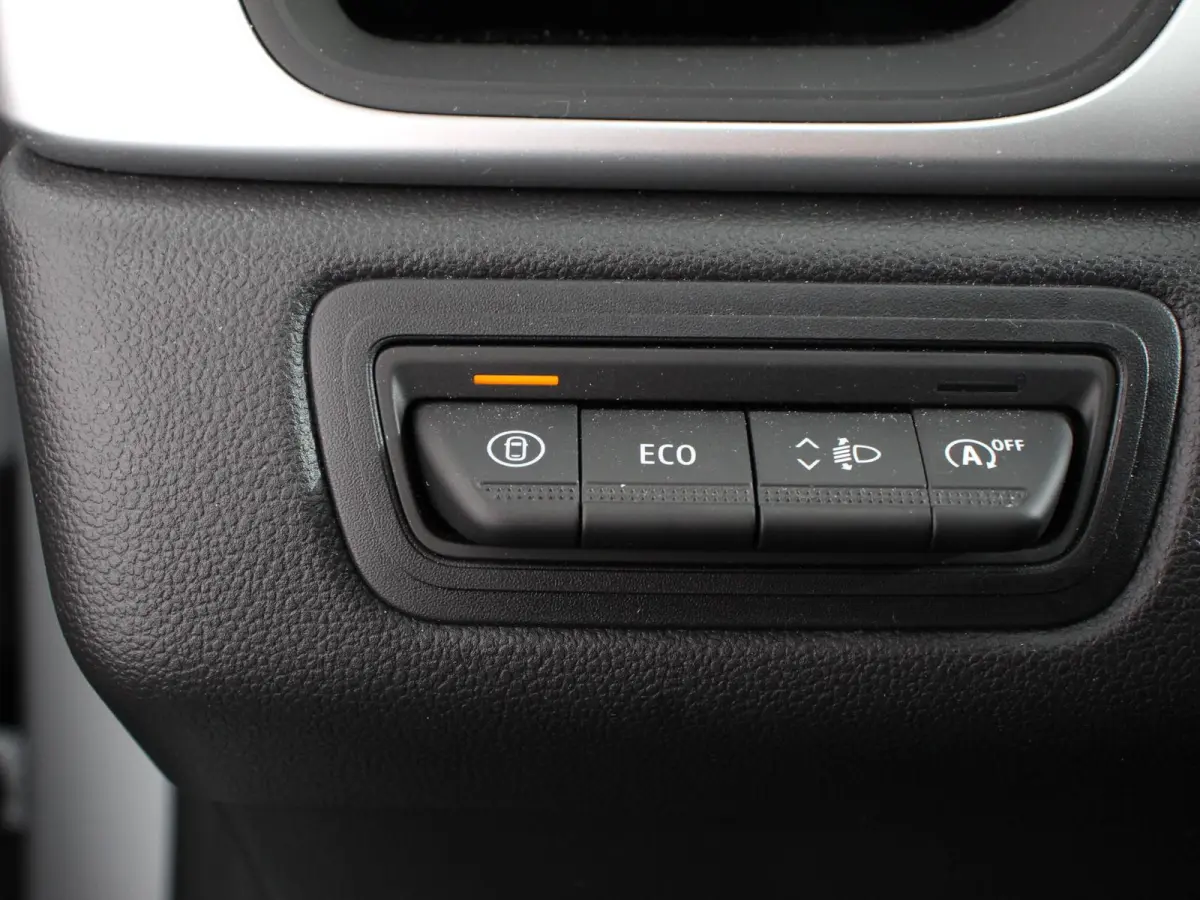 1.3 MHEV TCe Evolution 160pk Automaat Climate control Cruise control Camera Parkeersensoren achter Verwarmde voorstoelen LED Apple Carplay/ Android Auto