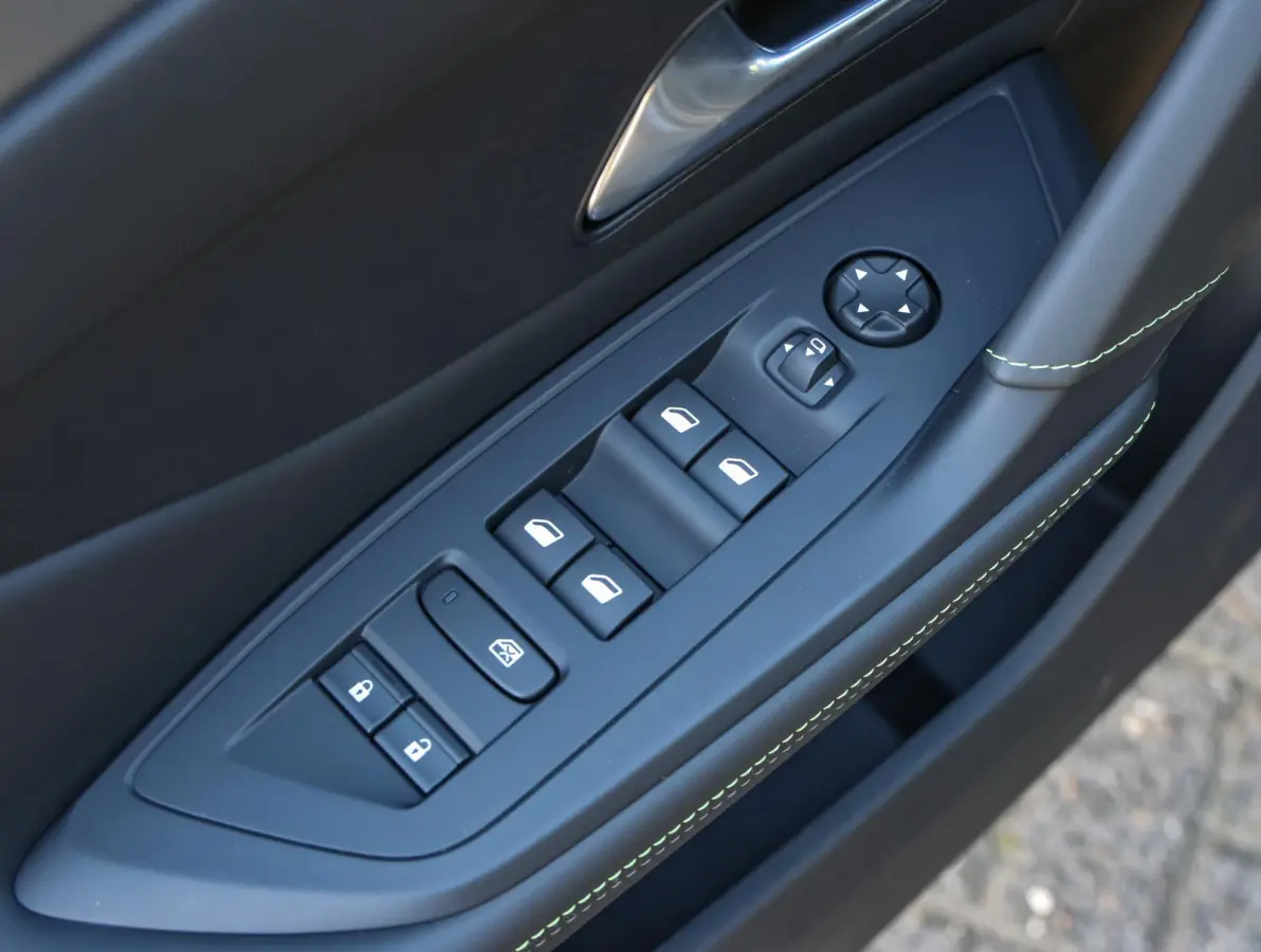 GT 58 kWh 156pk | ACCU 98% | Navigatie | AGR Stoel met Alcantara | Stoel- en stuurverwarming