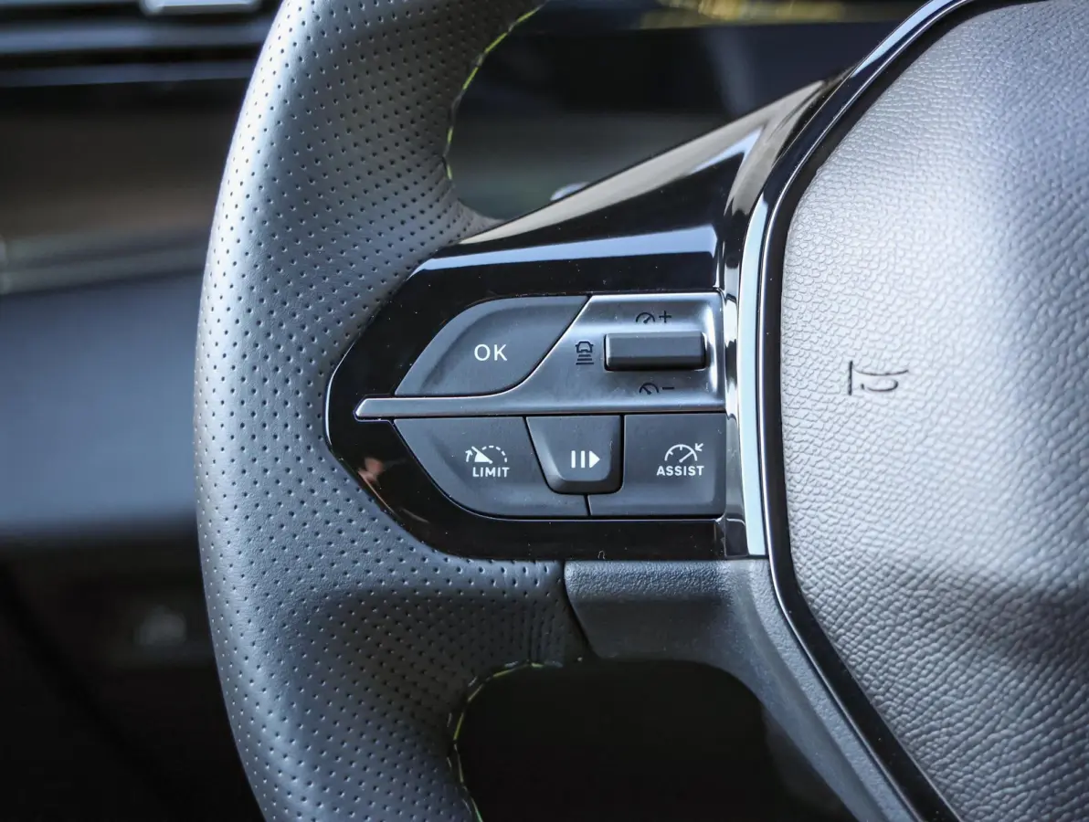 GT 58 kWh 156pk | ACCU 98% | Navigatie | AGR Stoel met Alcantara | Stoel- en stuurverwarming