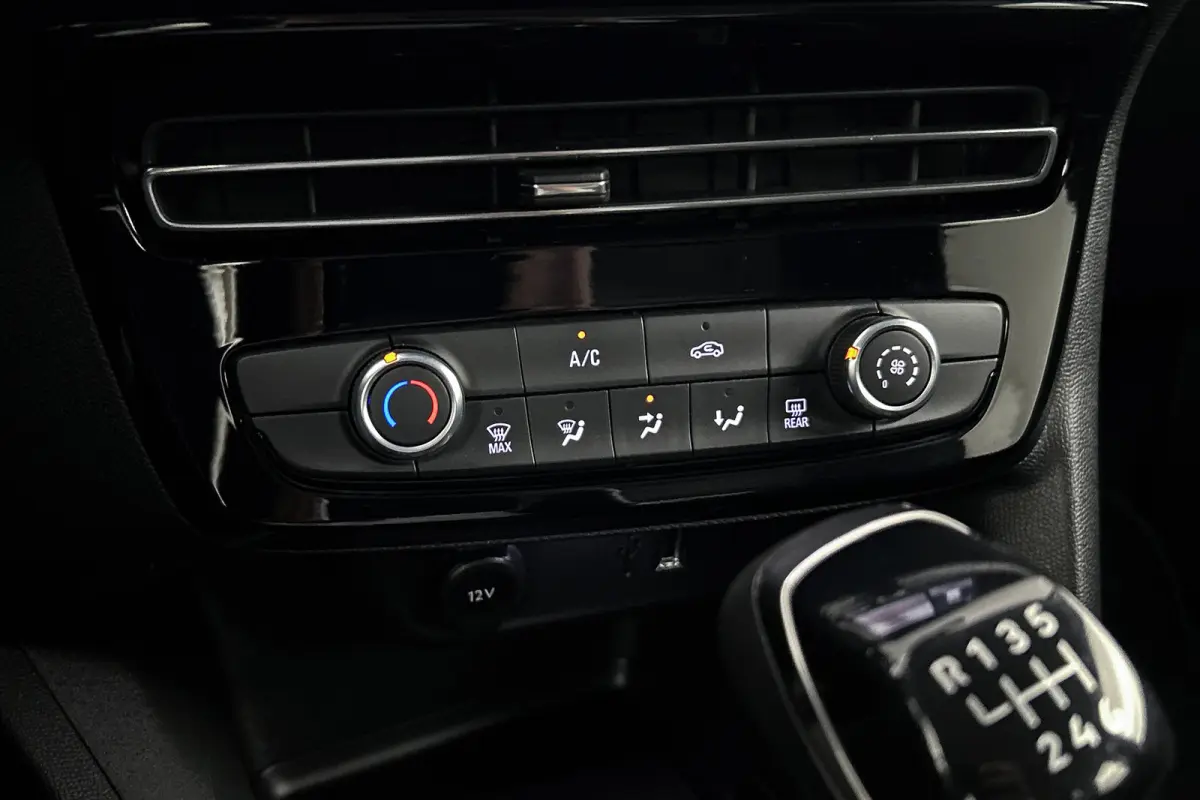 1.2 Edition | Camera | LED koplampen | Navigatie | Apple Carplay