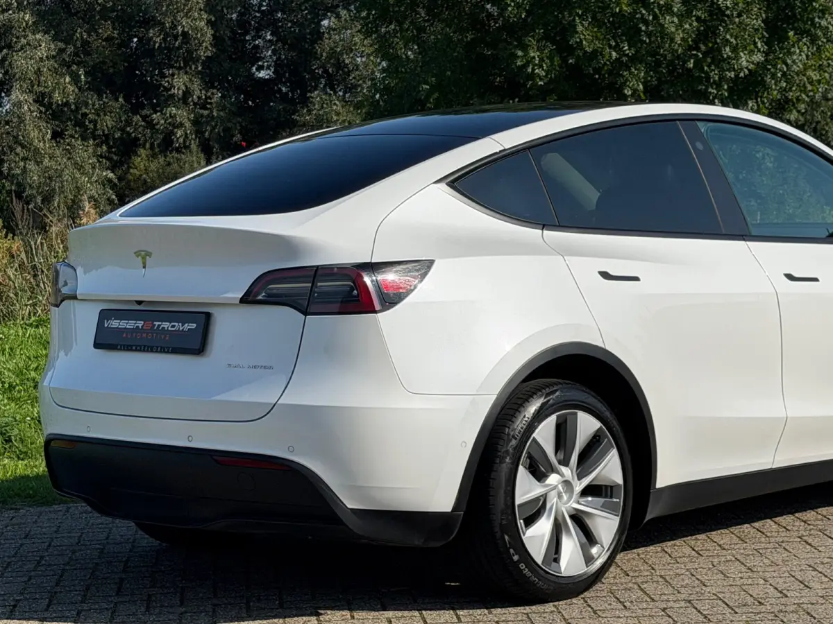 Long Range AWD 75 kWh - Pearl White - Panorama/Leder - SOH 91%