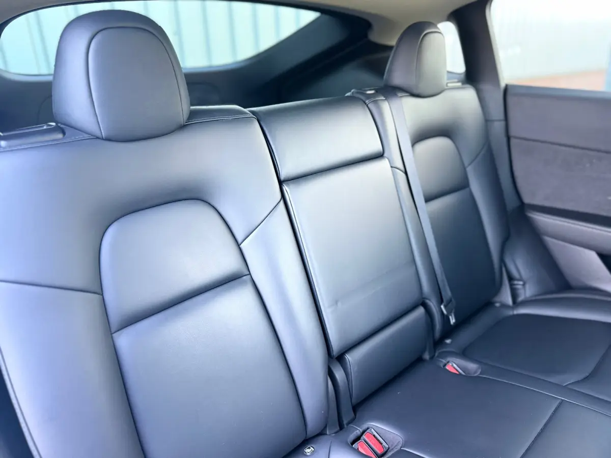 Long Range AWD 75 kWh - Pearl White - Panorama/Leder - SOH 91%