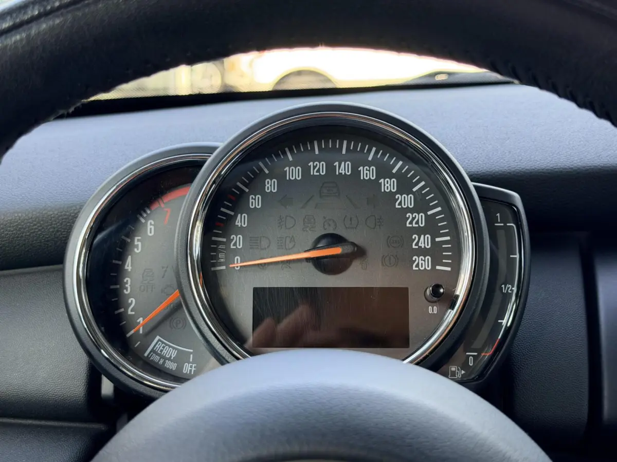 1.5 One | Airco | Navigatie | 5DRS | PDC | Dealer Onderhouden