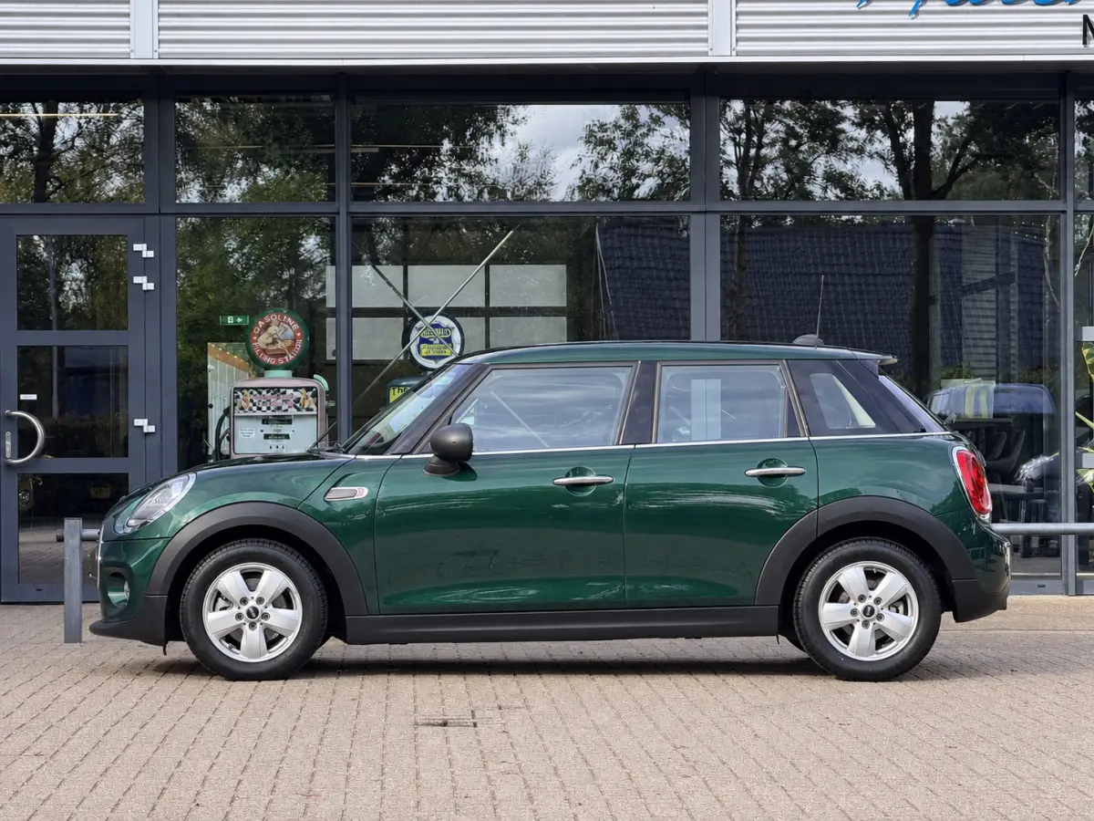 1.5 One | Airco | Navigatie | 5DRS | PDC | Dealer Onderhouden