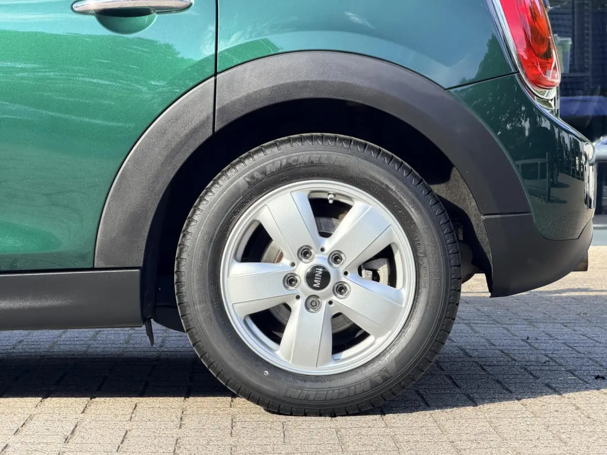1.5 One | Airco | Navigatie | 5DRS | PDC | Dealer Onderhouden