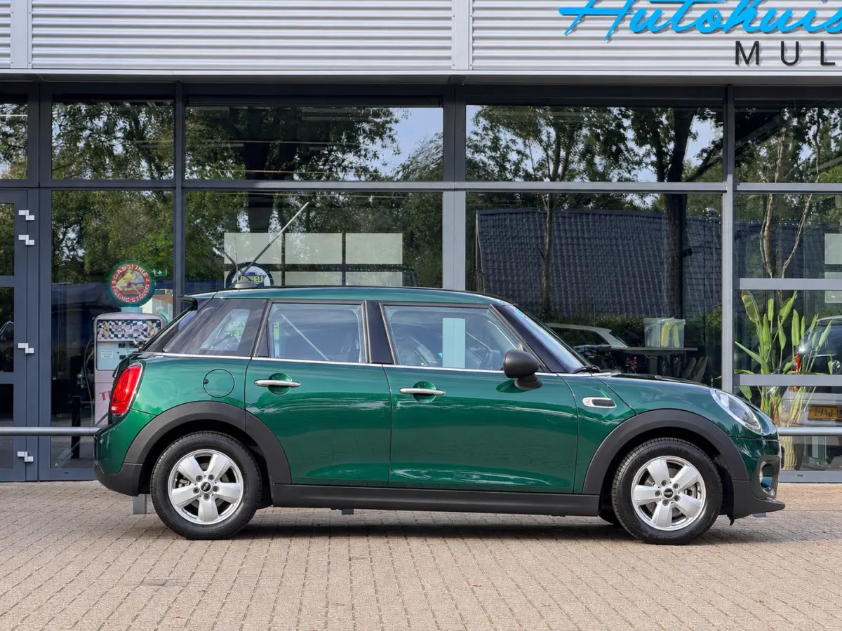 1.5 One | Airco | Navigatie | 5DRS | PDC | Dealer Onderhouden