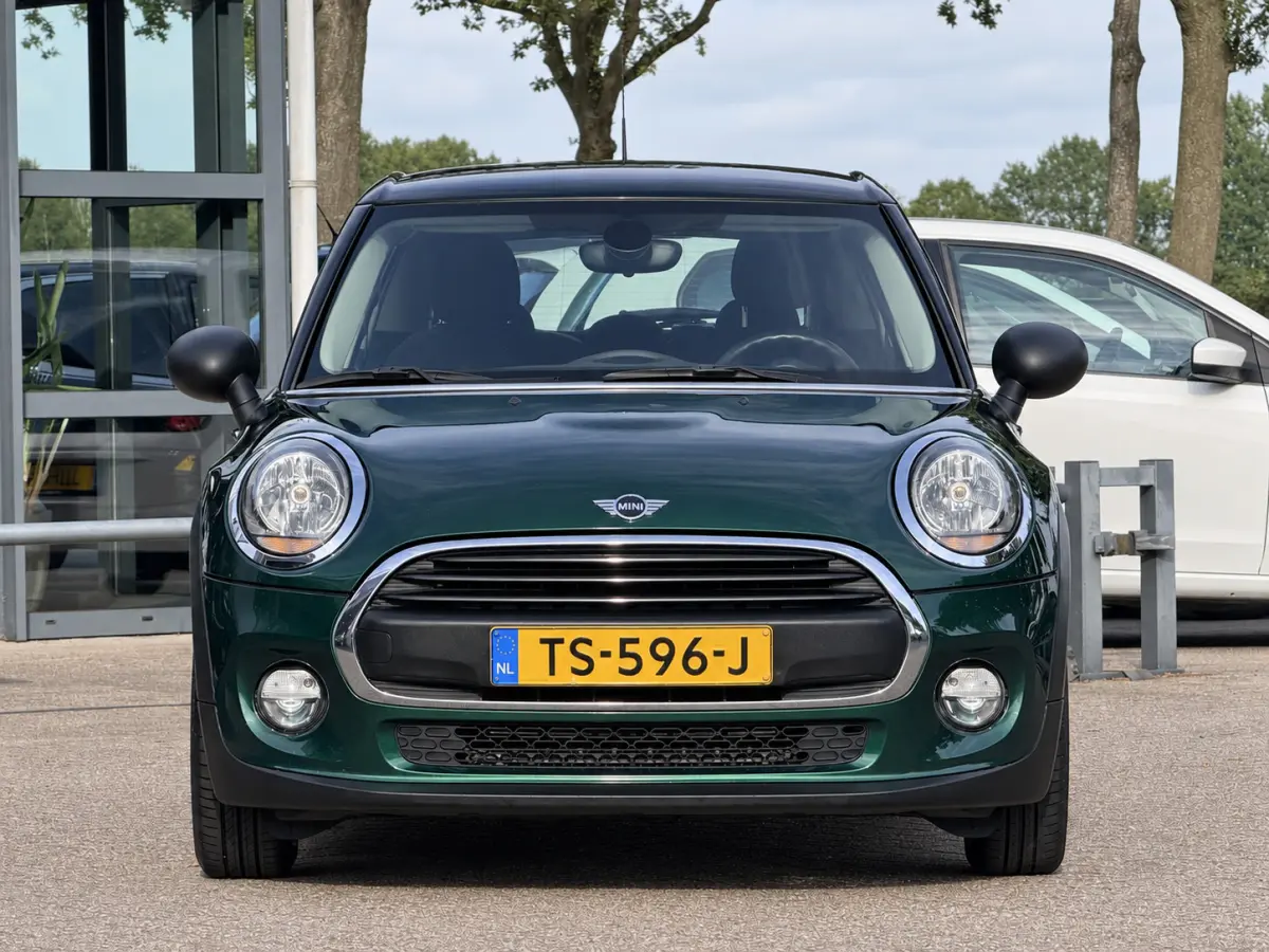 1.5 One | Airco | Navigatie | 5DRS | PDC | Dealer Onderhouden