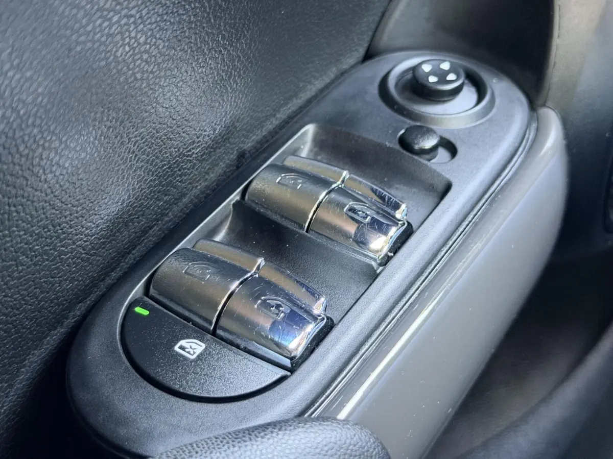 1.5 One | Airco | Navigatie | 5DRS | PDC | Dealer Onderhouden