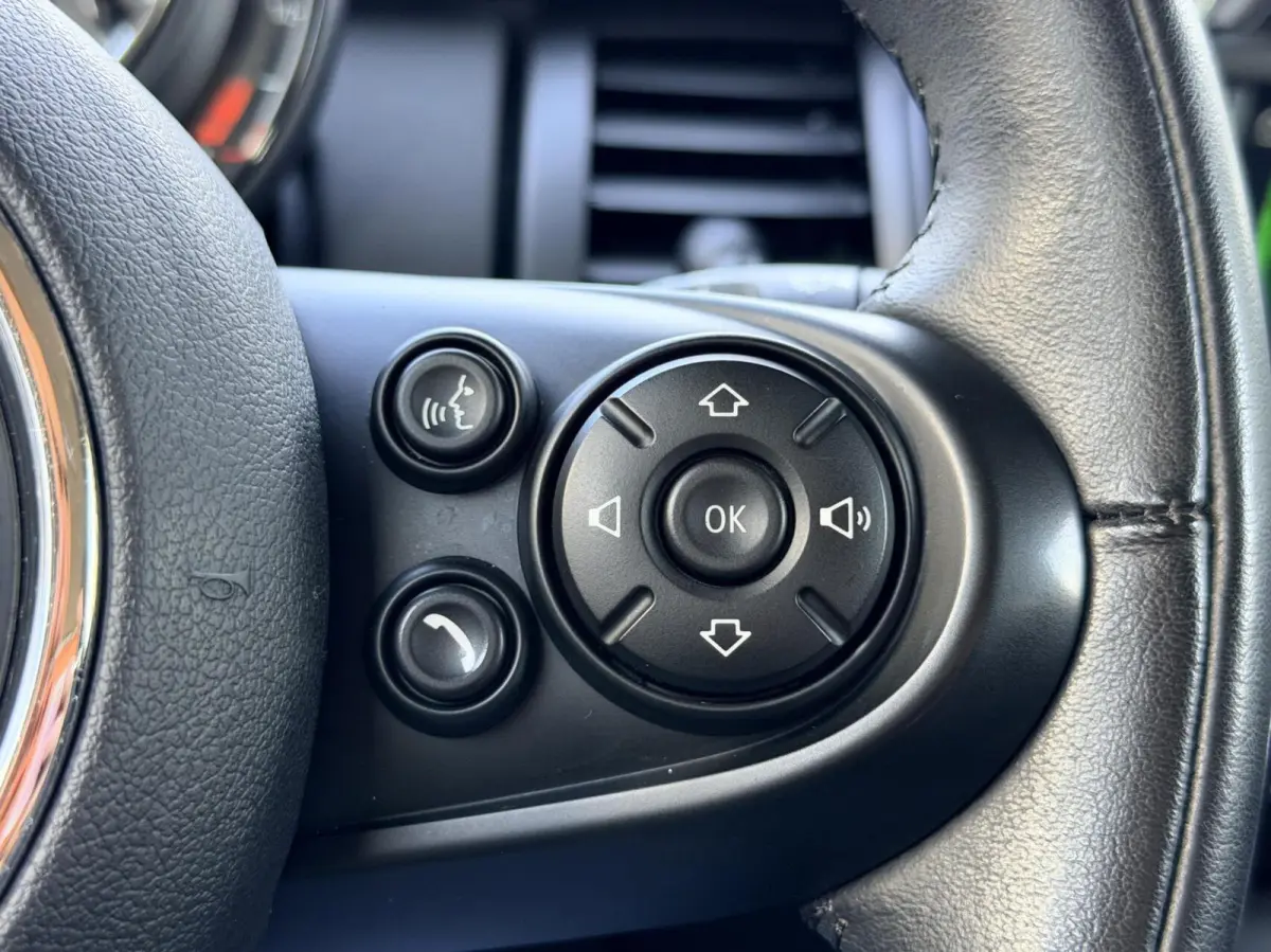 1.5 One | Airco | Navigatie | 5DRS | PDC | Dealer Onderhouden