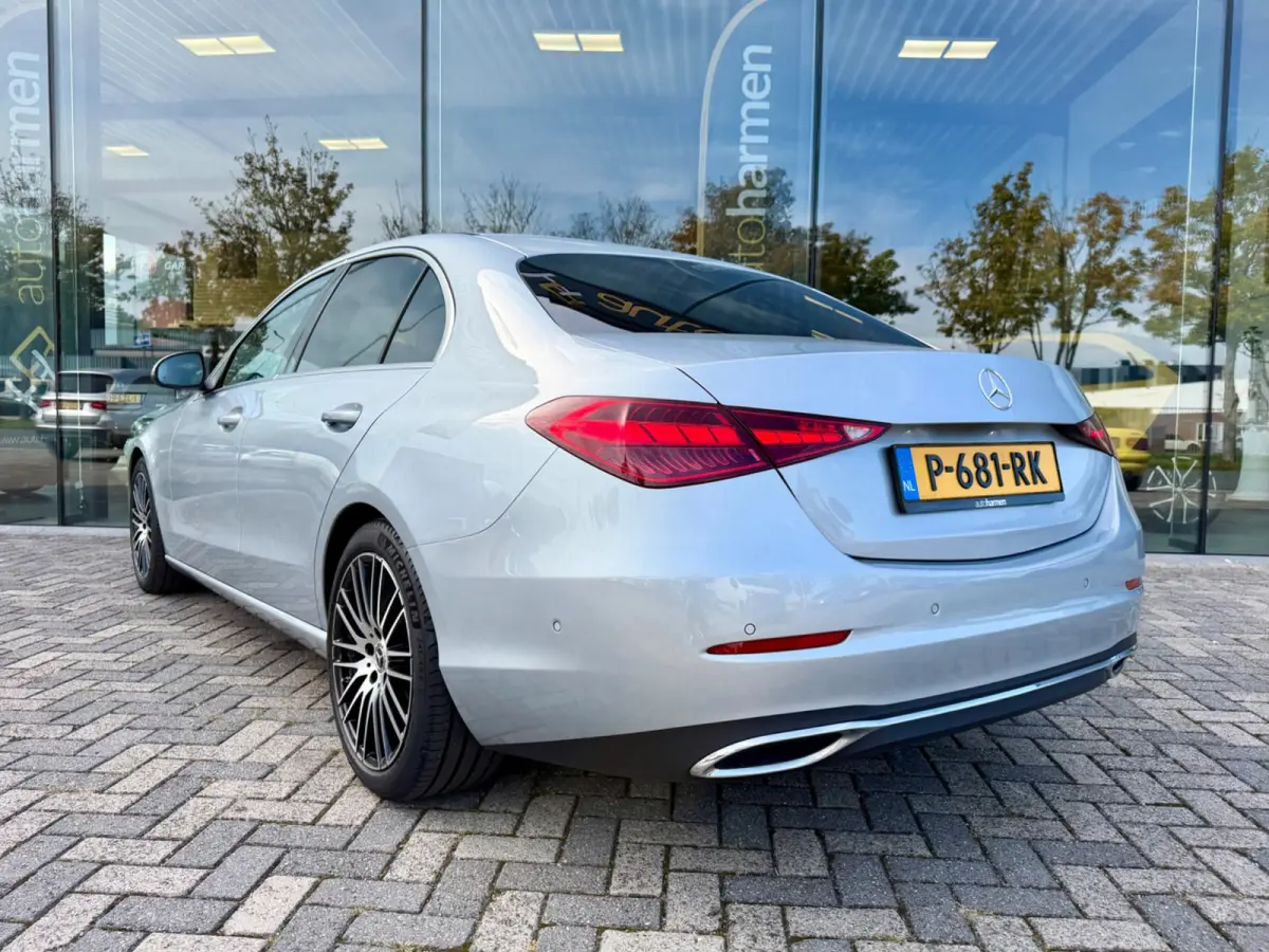 200 Luxury Line, 1e eigenaar, NAP, CarPlay, Leder, DISTRONIC, 18 inch