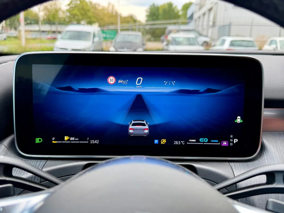 200 Luxury Line, 1e eigenaar, NAP, CarPlay, Leder, DISTRONIC, 18 inch