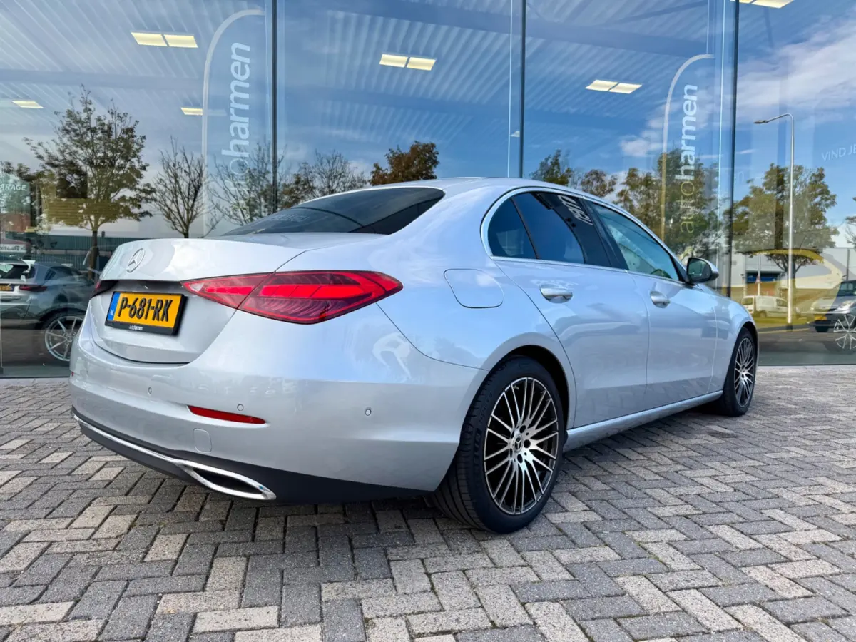 200 Luxury Line, 1e eigenaar, NAP, CarPlay, Leder, DISTRONIC, 18 inch