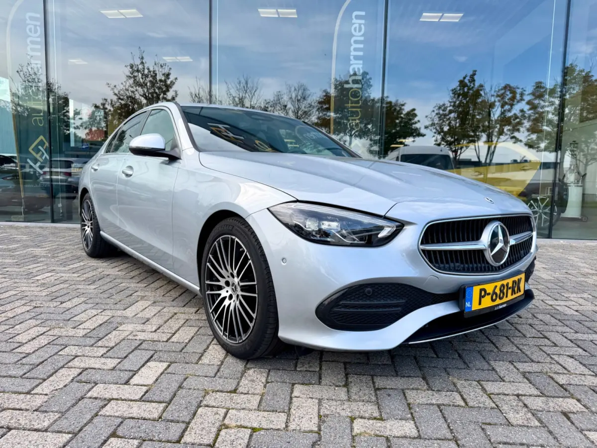 200 Luxury Line, 1e eigenaar, NAP, CarPlay, Leder, DISTRONIC, 18 inch
