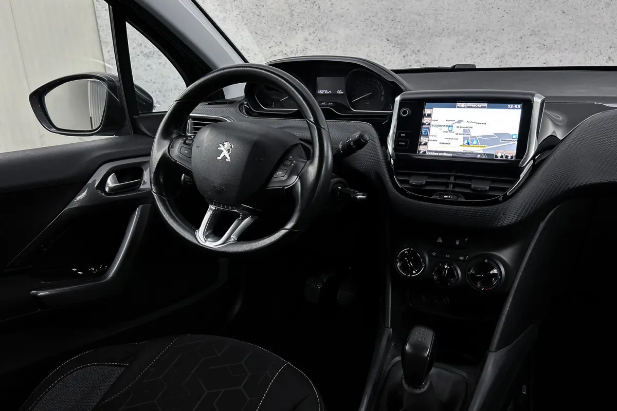 1.2 PureTech Blue Lion | Trekhaak | Navigatie | Airco | Cruise control