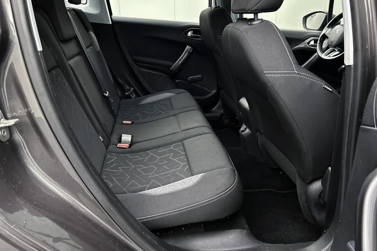 1.2 PureTech Blue Lion | Trekhaak | Navigatie | Airco | Cruise control
