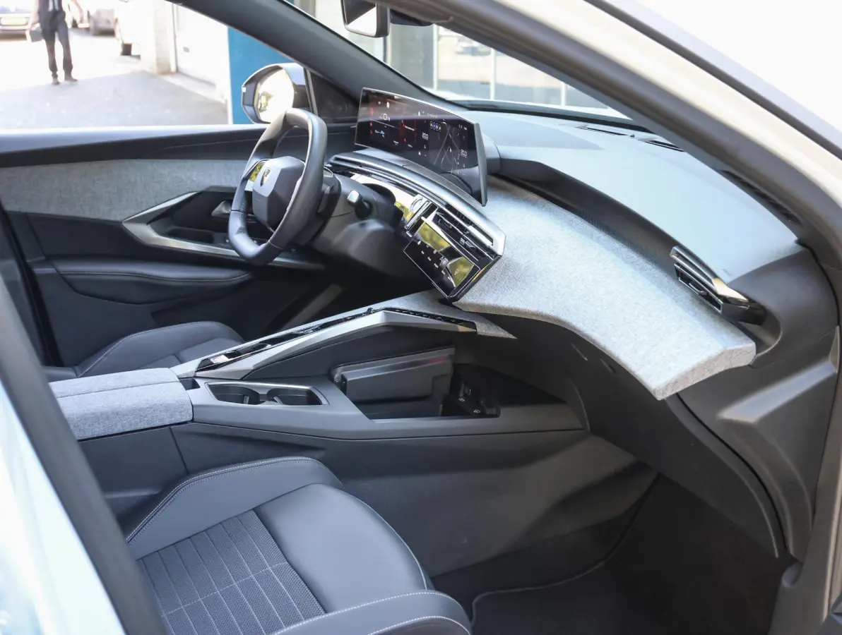 Allure Avantage 73 kWh 210pk | Adaptive Cruise Control | Camera | Navigatie