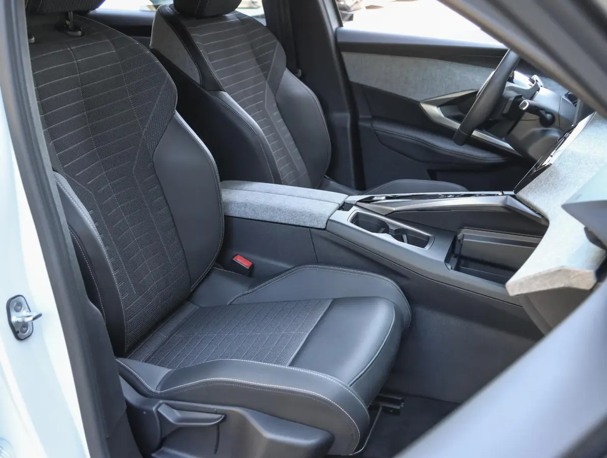 Allure Avantage 73 kWh 210pk | Adaptive Cruise Control | Camera | Navigatie