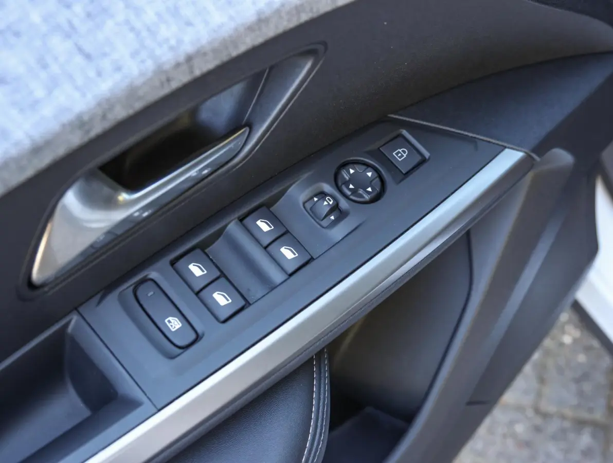Allure Avantage 73 kWh 210pk | Adaptive Cruise Control | Camera | Navigatie