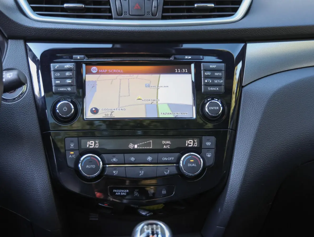 1.2 Tekna + | Trekhaak | Panoramadak | Elektrisch verstelbare stoelen met lederen bekleding | Bose hifi | Navigatie