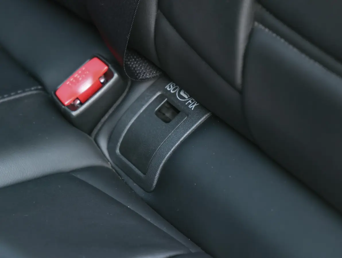 1.2 Tekna + | Trekhaak | Panoramadak | Elektrisch verstelbare stoelen met lederen bekleding | Bose hifi | Navigatie