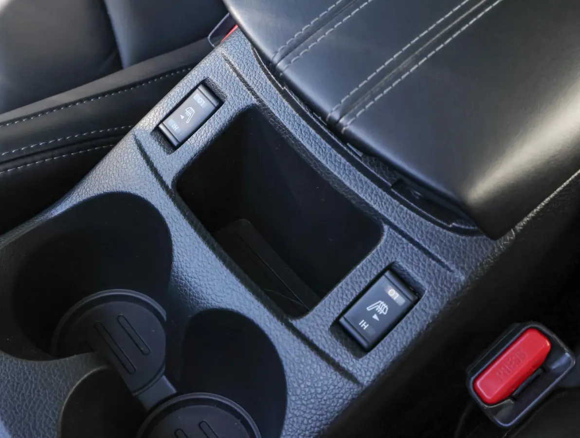 1.2 Tekna + | Trekhaak | Panoramadak | Elektrisch verstelbare stoelen met lederen bekleding | Bose hifi | Navigatie