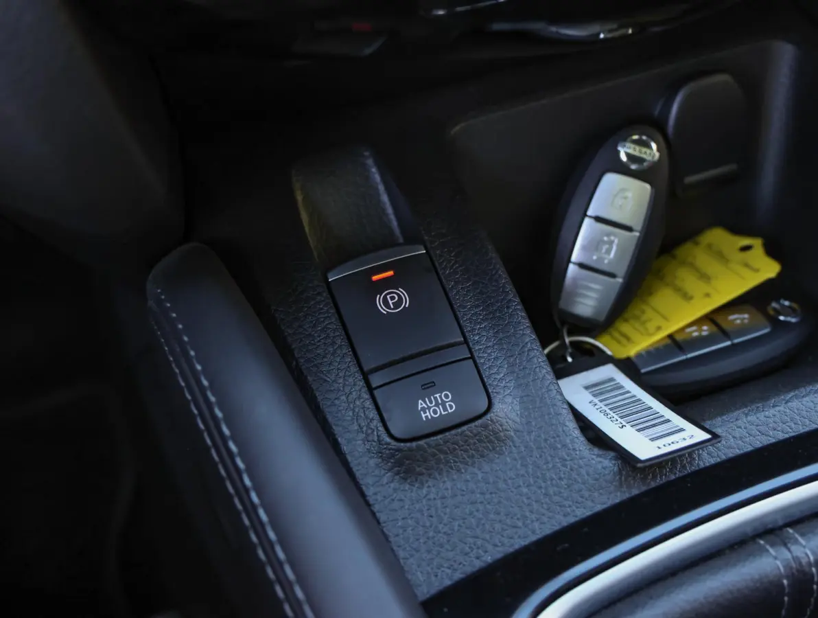 1.2 Tekna + | Trekhaak | Panoramadak | Elektrisch verstelbare stoelen met lederen bekleding | Bose hifi | Navigatie