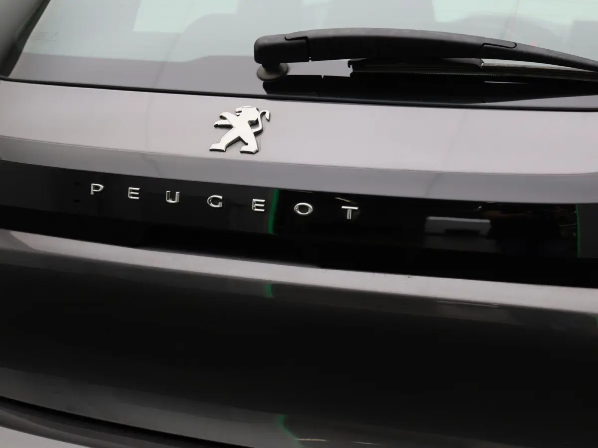 1.2 PureTech Active Pack