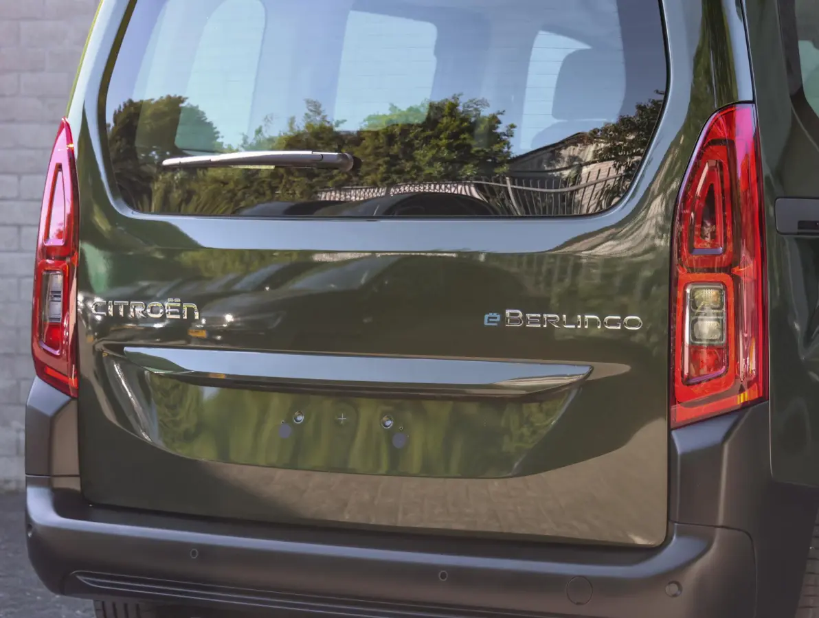 Feel L1 50 kWh 136pk | ACCU 98% | Apple Carplay / Android Auto | Parkeersensoren | Airco | Cruise Control