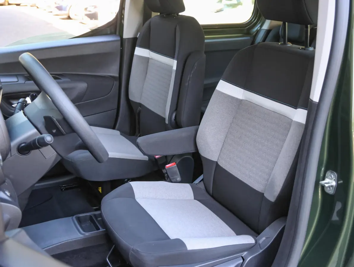 Feel L1 50 kWh 136pk | ACCU 98% | Apple Carplay / Android Auto | Parkeersensoren | Airco | Cruise Control