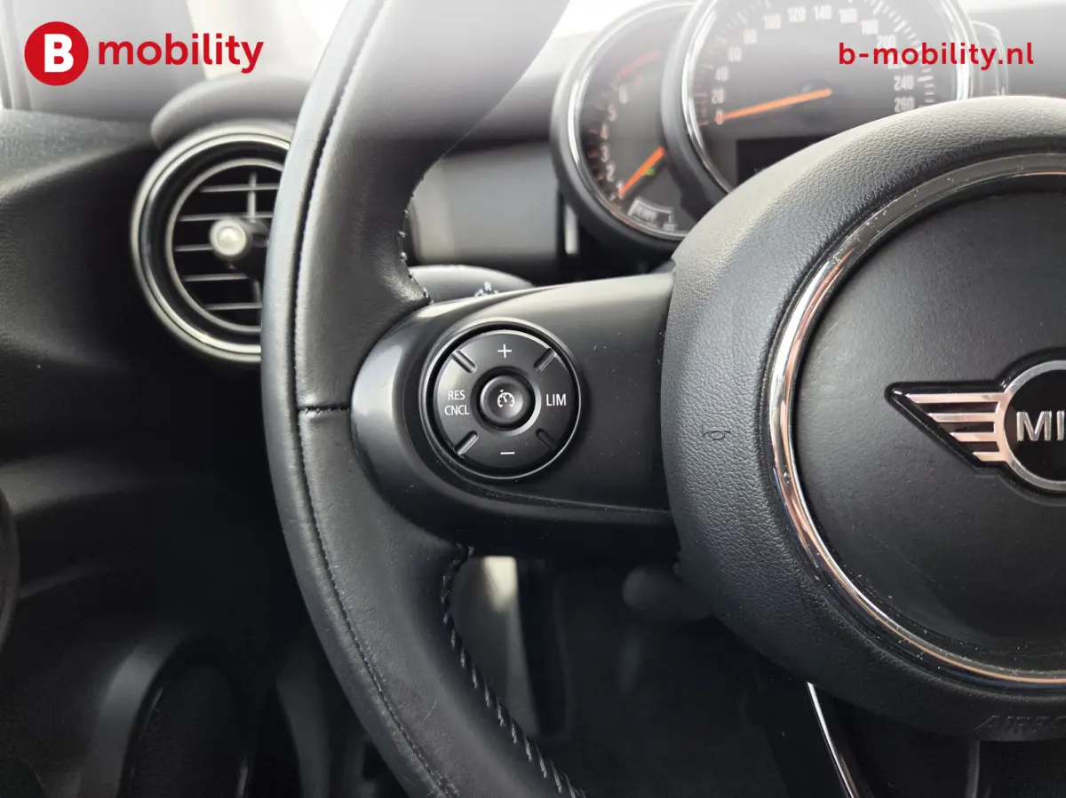 1.5 Salt 5-Drs. Automaat Apple CarPlay NL Auto! | Navigatie | Cruise Control | PDC Achter