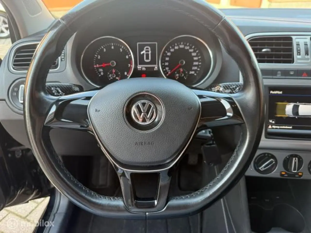 1.0 BlueMotion 5 DRS- KM NAP-AIRCO- APK 2027