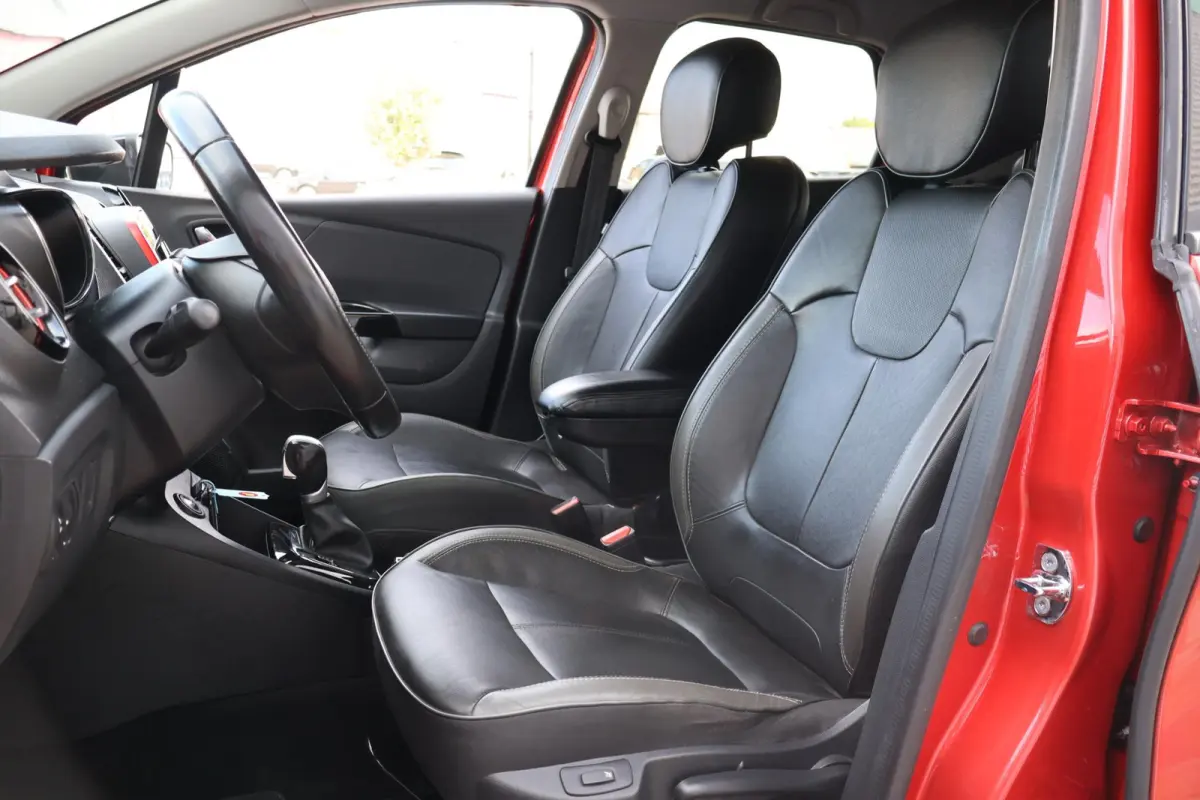 1.2 TCe Xmod 1e Eigenaar | Af Trekhaak | Stoelverwarming | NL-Auto | Camera | Navi | Cruise | Leder | DAB | PDC