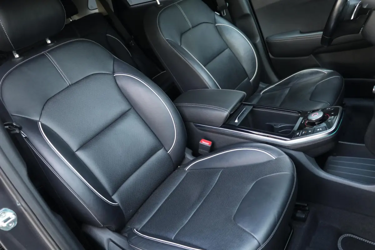 ExecutiveLine 64 kWh Leder Trekhaak Warmtepomp AdaptivCruise JBL Audio Blindspot Camera MemoryZetels Stoel koeling 78000KM BJ2020