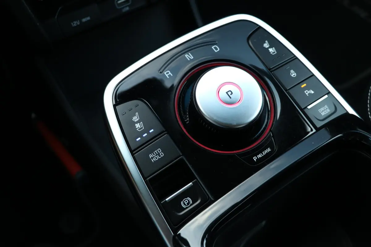 ExecutiveLine 64 kWh Leder Trekhaak Warmtepomp AdaptivCruise JBL Audio Blindspot Camera MemoryZetels Stoel koeling 78000KM BJ2020
