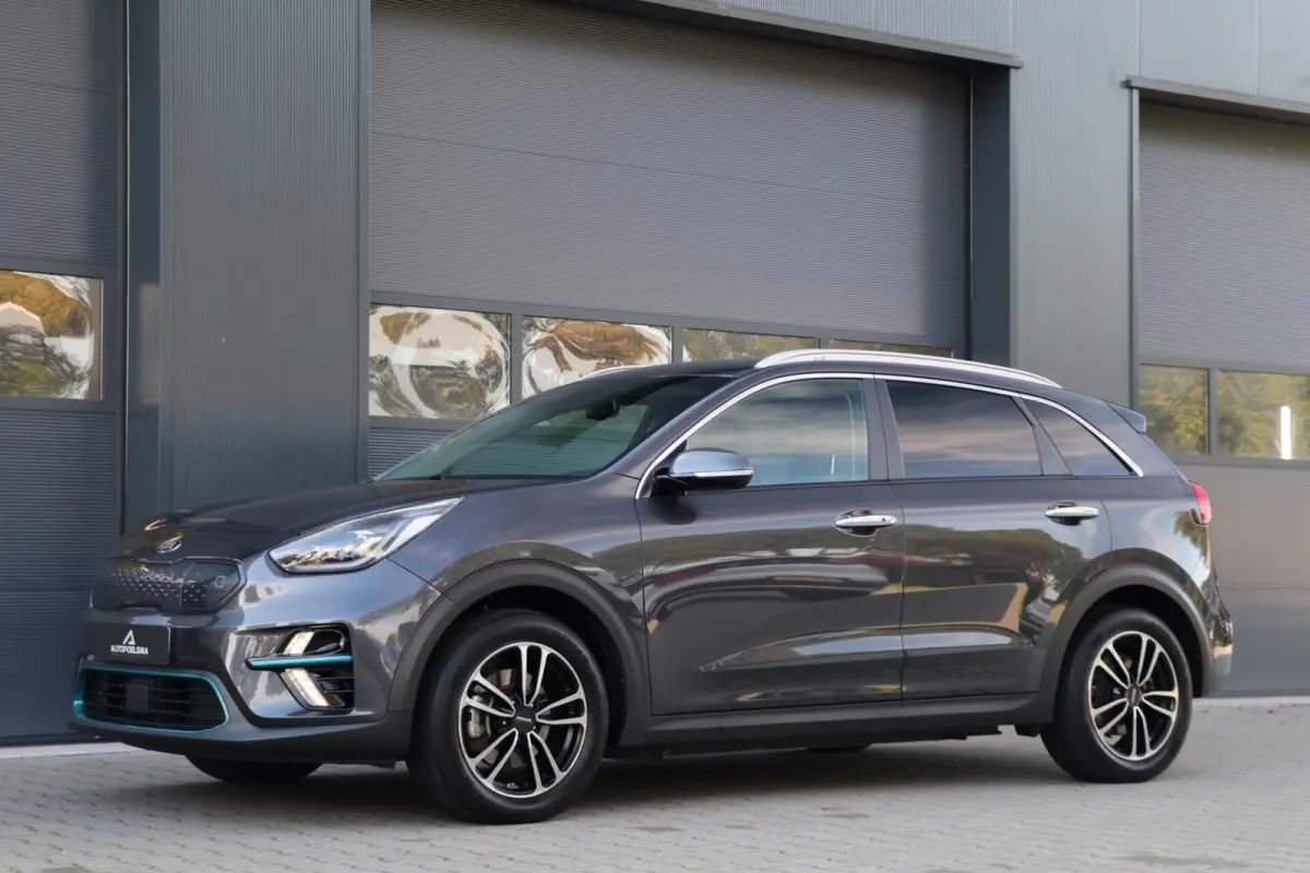 ExecutiveLine 64 kWh Leder Trekhaak Warmtepomp AdaptivCruise JBL Audio Blindspot Camera MemoryZetels Stoel koeling 78000KM BJ2020