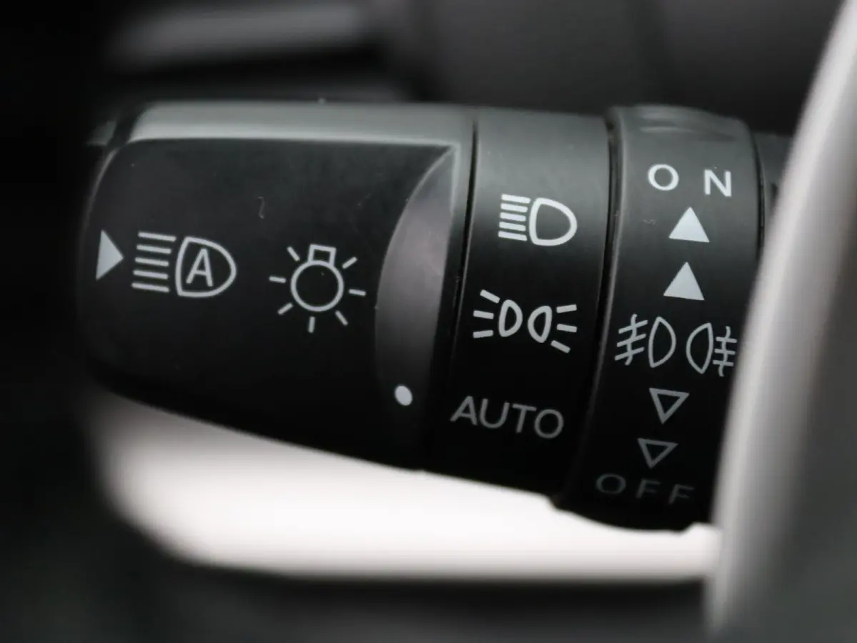 187pk PHEV Intense+ Camera | Cruise | Navi | Parkeersens. v+a | Stoelverw.