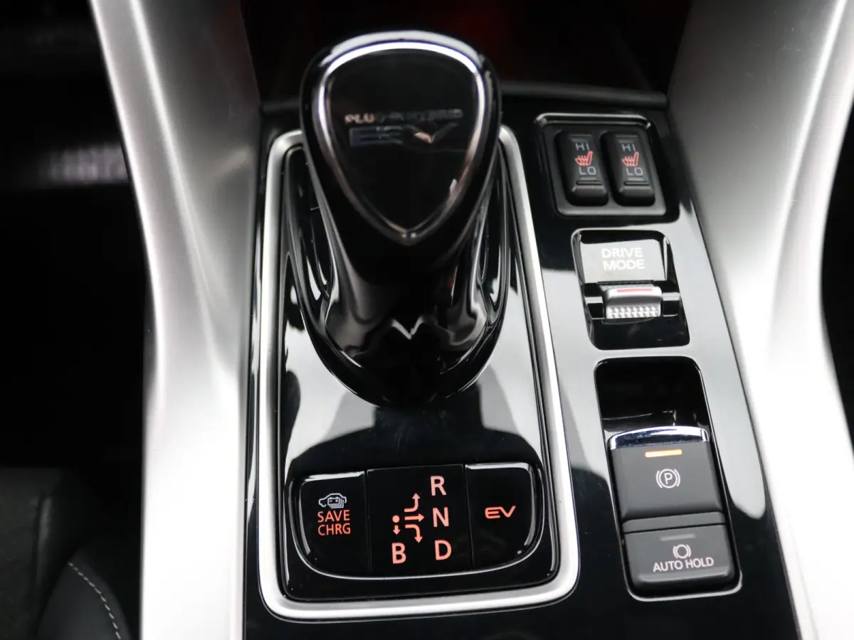 187pk PHEV Intense+ Camera | Cruise | Navi | Parkeersens. v+a | Stoelverw.