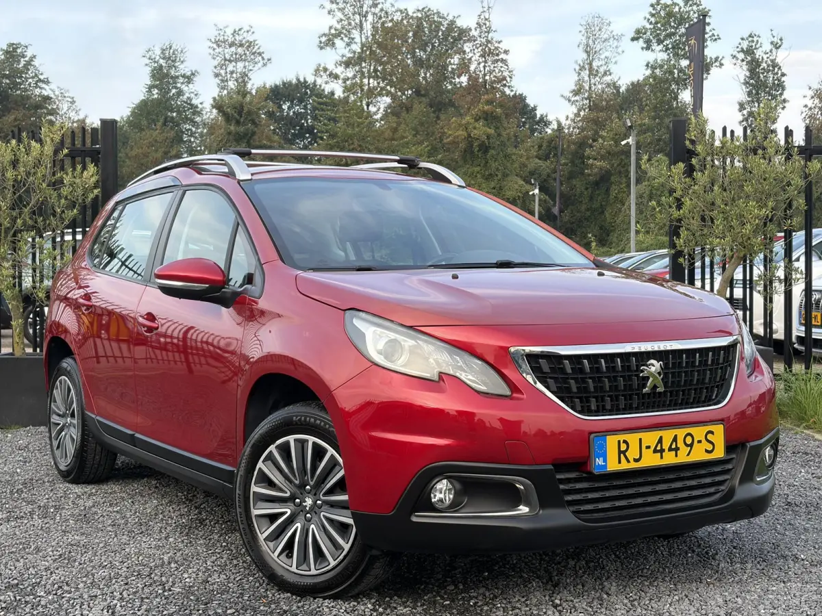 1.2 PureTech Blue Lion ✓D-riem vv in 11-2023✓1e Eigenaar✓Trekhaak✓Navi✓Carplay✓Airco✓Cruise✓Pdc✓Dealer Onderhouden✓110pk✓Weinig Km✓N.A.P✓Bj 12-2017✓Nieuwe Apk bij