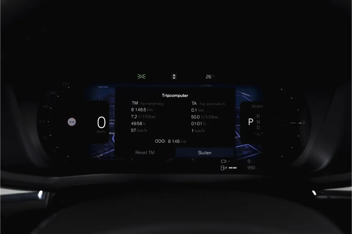 2.0 T8 Plug-in hybrid AWD Ultra Dark Org. NL. | Forest Lake | S/K-Panodak | Adapt. Cruise | Stoel-+Stuurverw. | PDC | 360 Camera | NAV + App. Connect | ECC | Elek. Klep | LM 22" |
