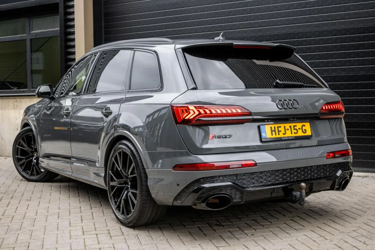 SQ7 4.0 TFSI SQ7 quattro 7p