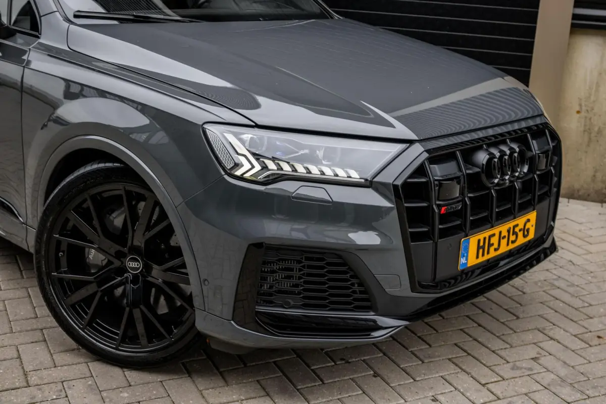 SQ7 4.0 TFSI SQ7 quattro 7p