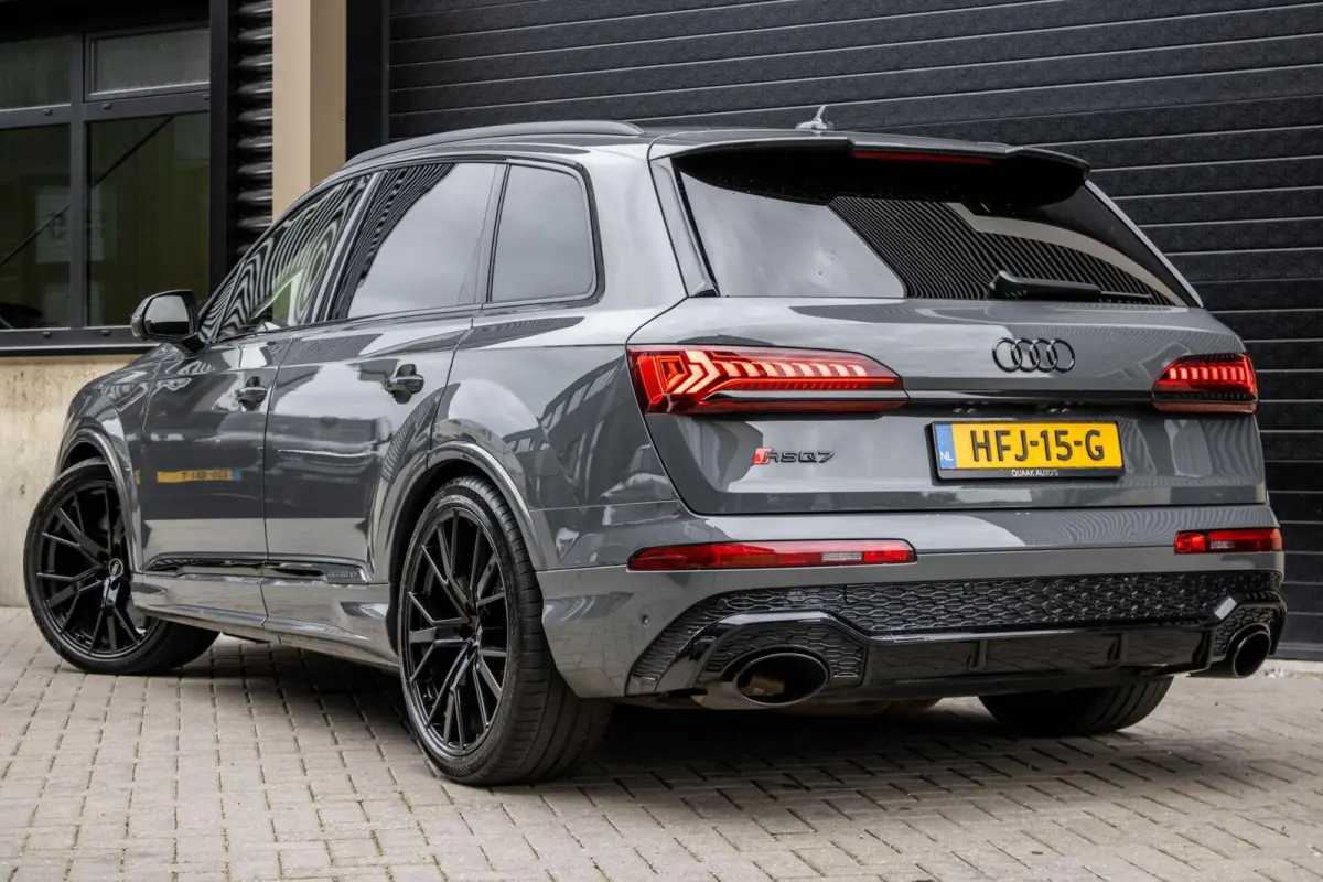 SQ7 4.0 TFSI SQ7 quattro 7p