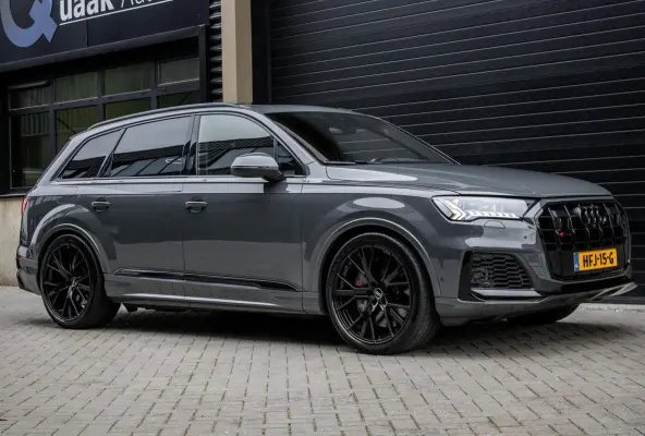 SQ7 4.0 TFSI SQ7 quattro 7p