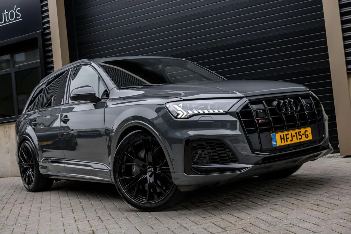 SQ7 4.0 TFSI SQ7 quattro 7p