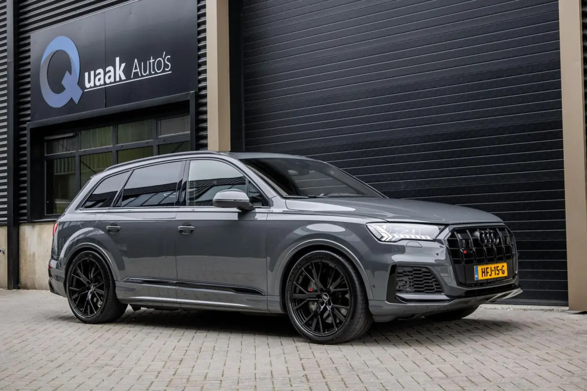 SQ7 4.0 TFSI SQ7 quattro 7p