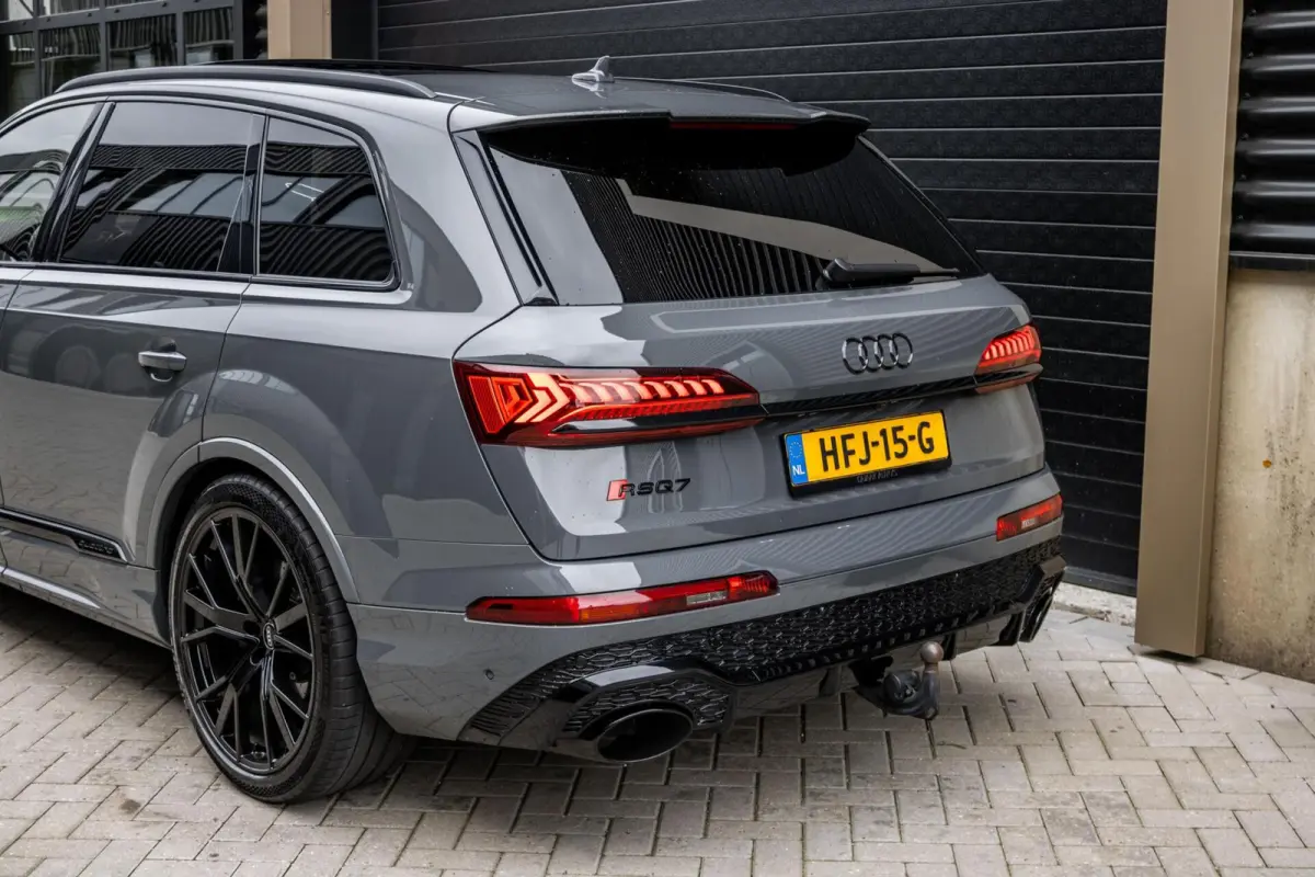 SQ7 4.0 TFSI SQ7 quattro 7p