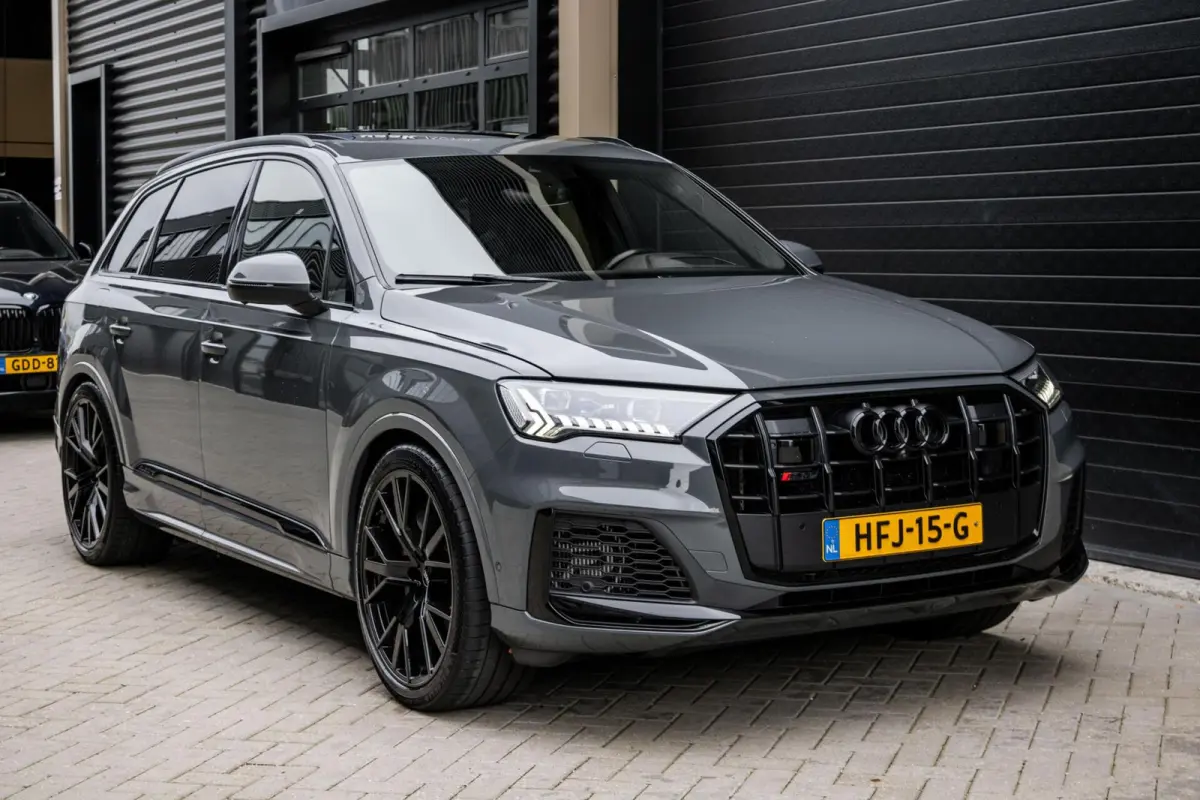 SQ7 4.0 TFSI SQ7 quattro 7p